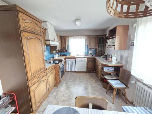 Links Küche - 1 Zimmer Mehrfamilienhaus, Wohnhaus in Bodelshausen