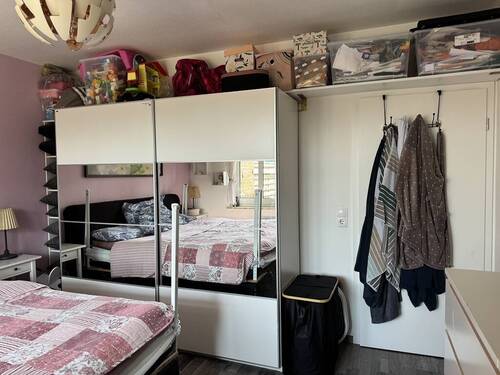 Schlafzimmer (2).JPG - 