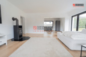 OG-Wohnung- Wohnzimmer - 1 Zimmer Mehrfamilienhaus, Wohnhaus in Hagen
