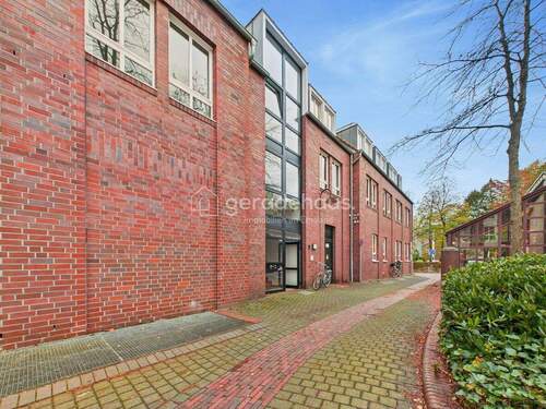 CAM03818G0-PR0071-STILL012 - 