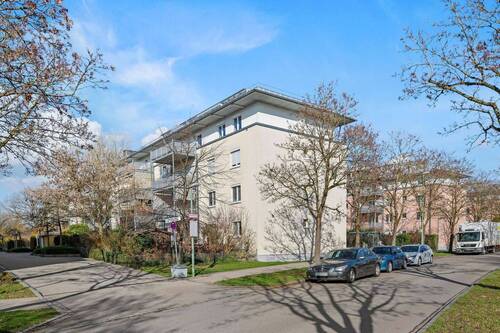 Hausansicht - 3 Zimmer Etagenwohnung in Augsburg