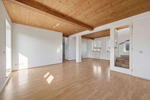 Wohnbereich - Etagenwohnung mit 111,00 m&sup2; in Augsburg zum Kaufen