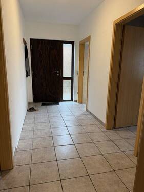 Eingangsbereich (2).JPG - 4 Zimmer Doppelhaushälfte in Neu Wulmstorf