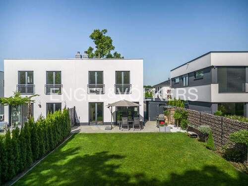 Bild 1 - Exklusives Familiendomizil mit hochwertiger Möblierung