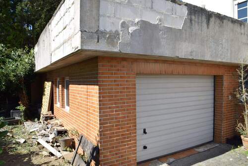 Garage - 