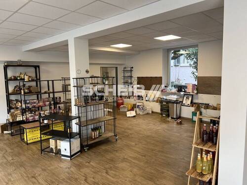 abgehängte Decke mit LED Beleuchtung - Büro mit 99,00 m&sup2; in Crailsheim zur Miete