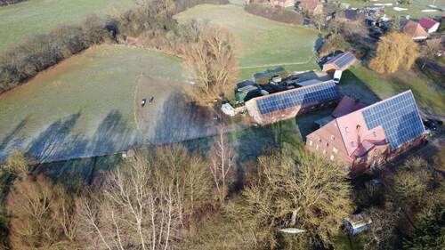 Seitenanblick - 2 Zimmer Mehrfamilienhaus, Wohnhaus zum Kaufen in Kneese
