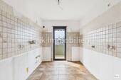 Küche mit Zugang Balkon - 