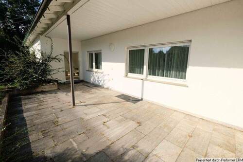 Terrasse nach Süden EG - 