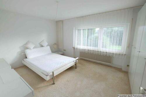 Schlafzimmer EG - 