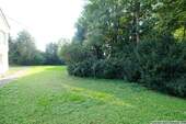 Blick Südwest, Grundstück mit Garten und Wald - 