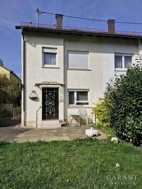 Aussenansicht - Doppelhaushälfte in ruhiger Lage!