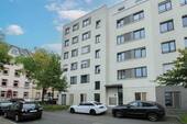 Außenansicht - Familienfreundliche & moderne 5-Zimmer-Wohnung mit Terrasse und Balkon im Frankfurter Gallus