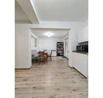 Stadtwohnung mit Garten und Balkon mitten in Holthausen ! - Düsseldorf