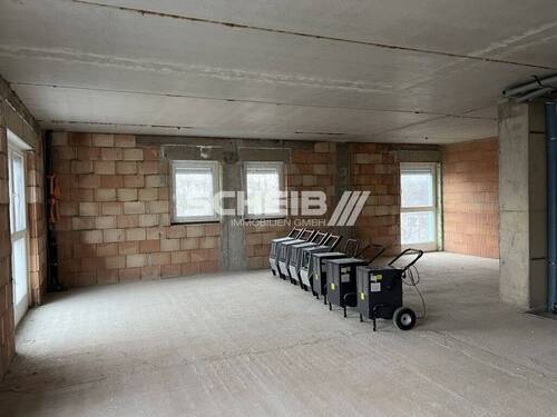 Bodenbelag noch frei wählbar - Büro mit 110,00 m&sup2; in Crailsheim zur Miete