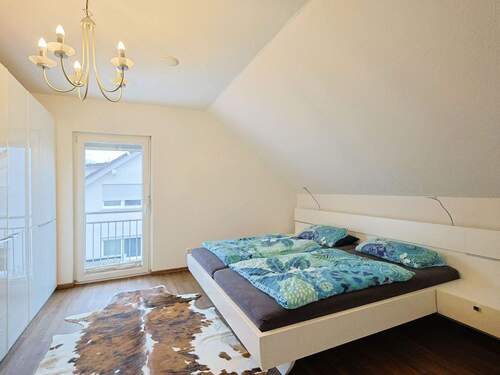 Geräumiges Schlafzimmer - 