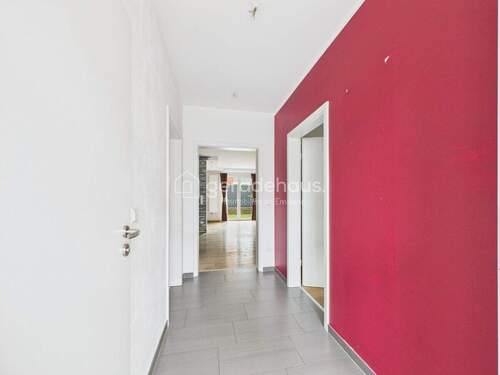 Flur - 3 Zimmer Etagenwohnung zum Kaufen in Lingen