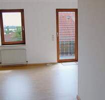 Charmante Dachgeschosswohnung in der Fußgängerzone mit Balkon & Blick aufs Hundertwasser-Design-Haus - Plochingen