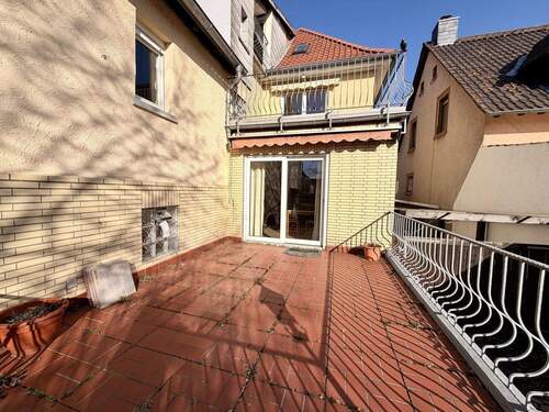 EG - Terrasse - 1 Zimmer Einfamilienhaus in Reinheim