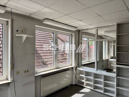 Aufteilung individuell möglich - Büro zur Miete in Crailsheim