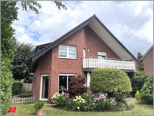 Bild 1 - Gepflegtes Einfamilienhaus mit Einliegerwohnung u. Bauplatz in zentraler Lage