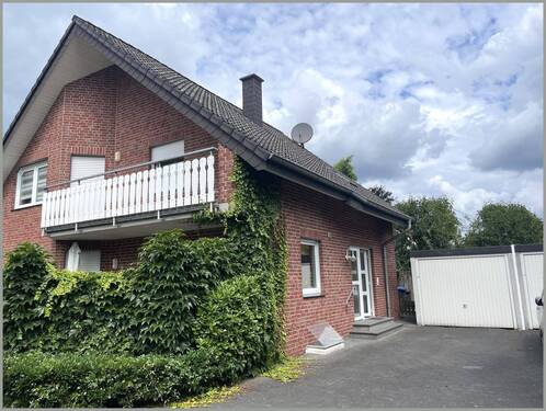 Seitenansicht - 6 Zimmer Einfamilienhaus in Versmold