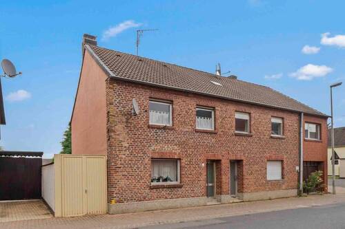 Hausansicht - Gestalten Sie Ihr neues Zuhause in Bedburg - Ihre Chance auf ein individuelles Haus