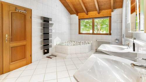 DG Badezimmer 1 - 