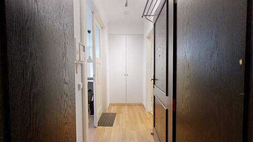 Eingangsbereich - 2 Zimmer Etagenwohnung zum Kaufen in Leipzig