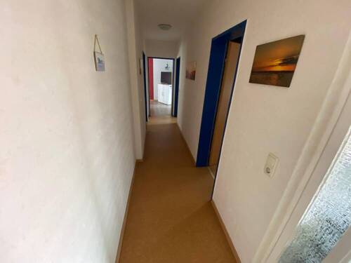 Flur - Etagenwohnung mit 69,10 m&sup2; in Wangerland zum Kaufen