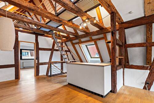 Mittlere Wohnung - Wohn- und Essbereich - 