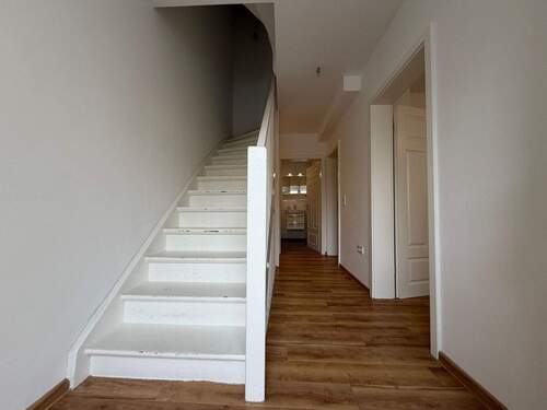 Eingangsbereich - 5 Zimmer Einfamilienhaus zum Kaufen in Mannheim