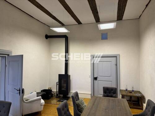 Verbindungstüren zum Besprechungsraum - 