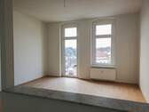 Wohnküche mit Balkon (Bild aus 1. OG - baugleich) - 4 Zimmer Etagenwohnung in Torgau
