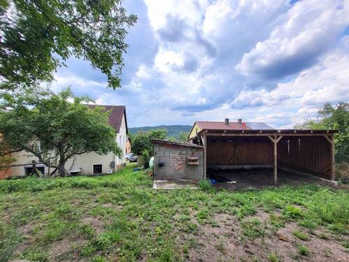 Neuer Unterstand - Grundstück in Nittenau