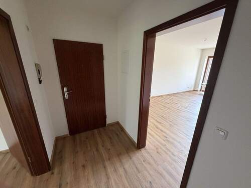 Flur - Etagenwohnung mit 63,10 m&sup2; in Uetersen zur Miete