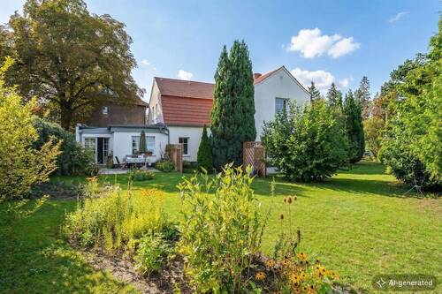 [KI-optimiertes Foto] Blick vom Garten - Eleganz der 1920er trifft moderne Wohnqualität mit großem Garten- Mehrgenerationenwohnen möglich