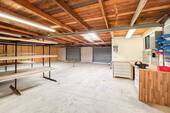 Garage - 