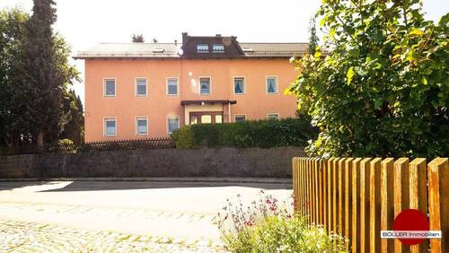 Straßenansicht - Mehrfamilienhaus, Wohnhaus mit 372,00 m² in Bernhardswald zum Kaufen