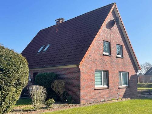 Titelbild - Zwei Wohnungen, ein Haus! - 220.000,00&nbsp;EUR Kaufpreis, ca.&nbsp; 140,00&nbsp;m&sup2;&nbsp;Wohnfl&auml;che