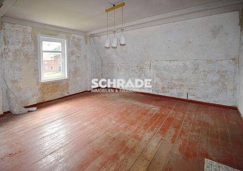 ...auch oben hell und geräumig - 