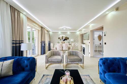 Wohnzimmer - 4 Zimmer Einfamilienhaus zum Kaufen in Berlin / Rosenthal