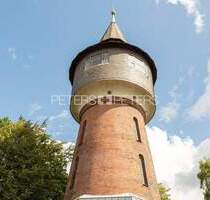 + Wohnen und Arbeiten im Wasserturm + - Pinneberg