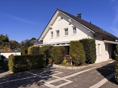 3274 Außenansicht - Individuell geplantes Stadthaus