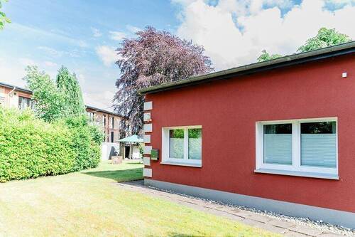 Seitenansicht - 3 Zimmer Mehrfamilienhaus, Wohnhaus zum Kaufen in Sörup