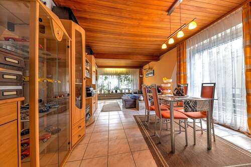 Wohn- und Esszimmer (1.OG) - 