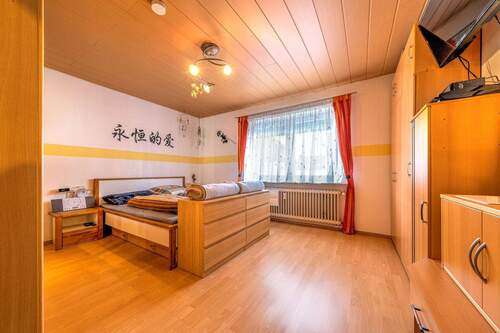 Schlafzimmer (1.OG) - 