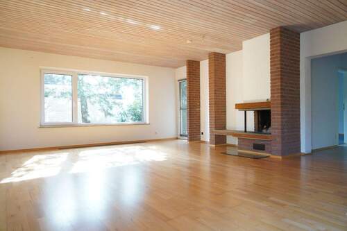 lichtdurchfluteter Wohnbereich - 