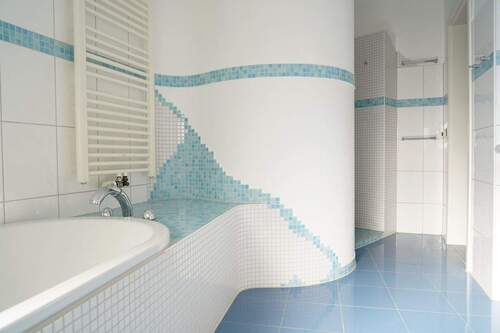 Tageslichtbad im EG - 