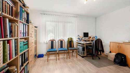 Büro 1 - 